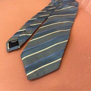 Canali Necktie 100% Silk Tie Blue with Diagonal Stripes 57” Made In Italy Preppy